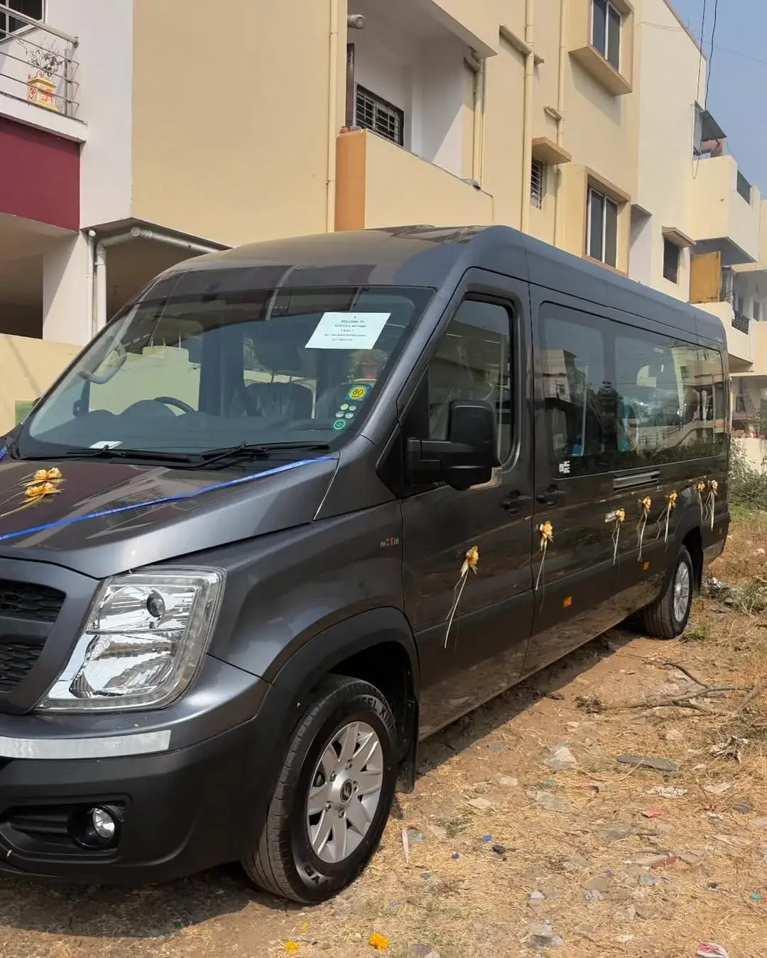 16 Seater Force Urbania