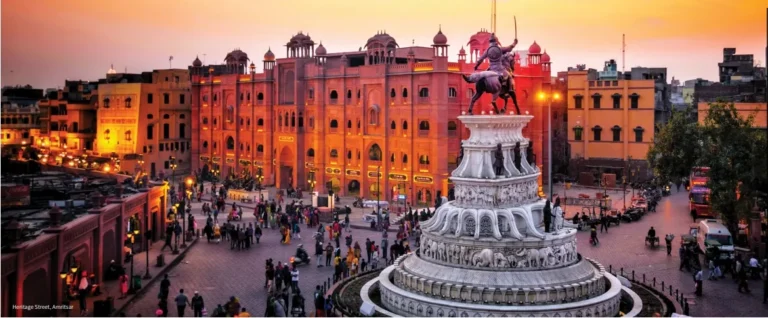 Book Delhi to Amritsar Force Urbania